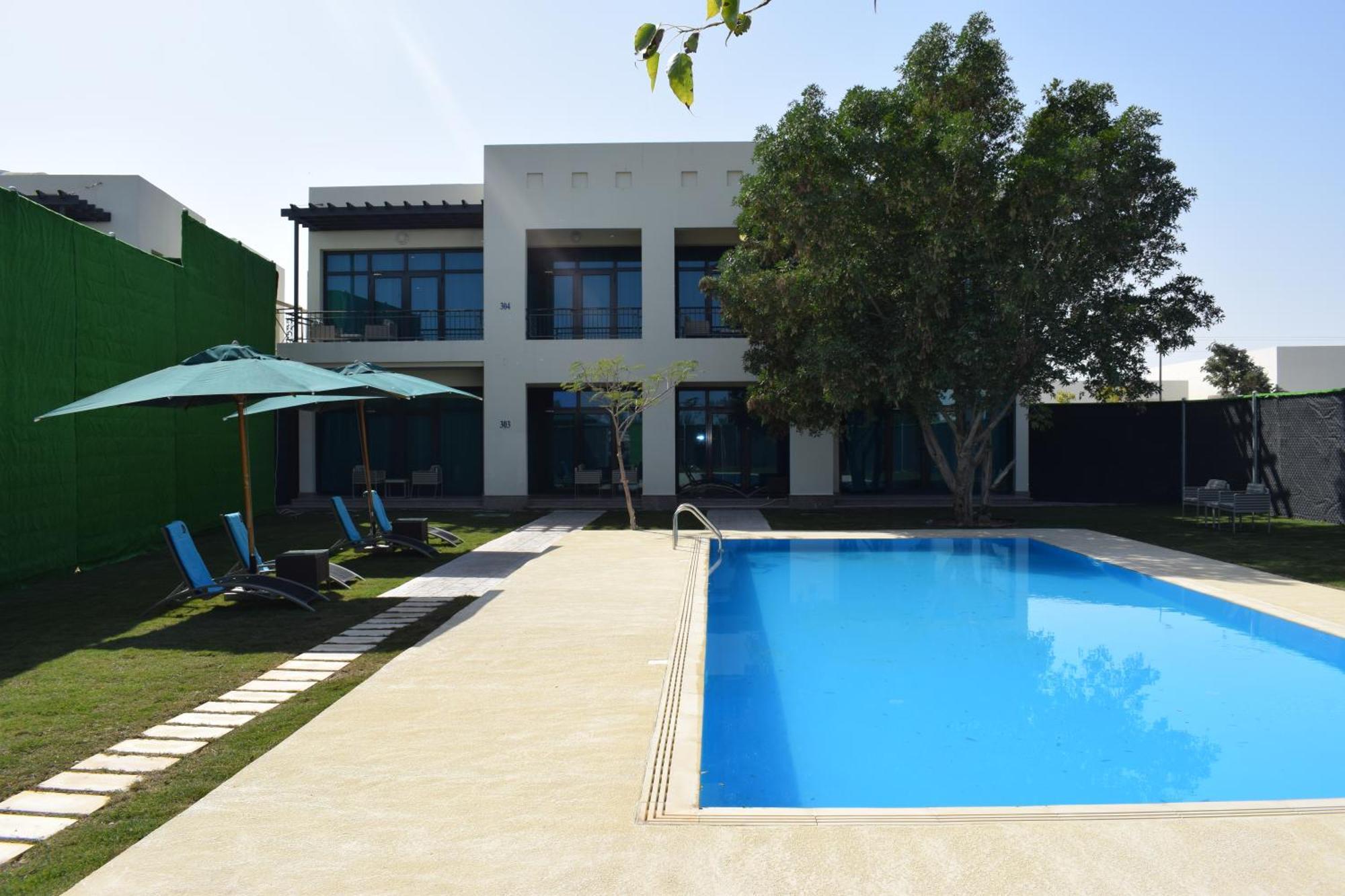 Retaj Salwa Resort & Spa Doha Extérieur photo A villa in Al Reef